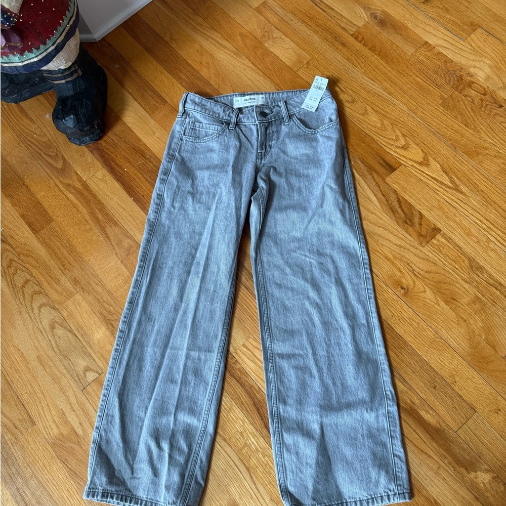 Hollister Low Rise Baggy Jeans Gray Size 0 Short NWT